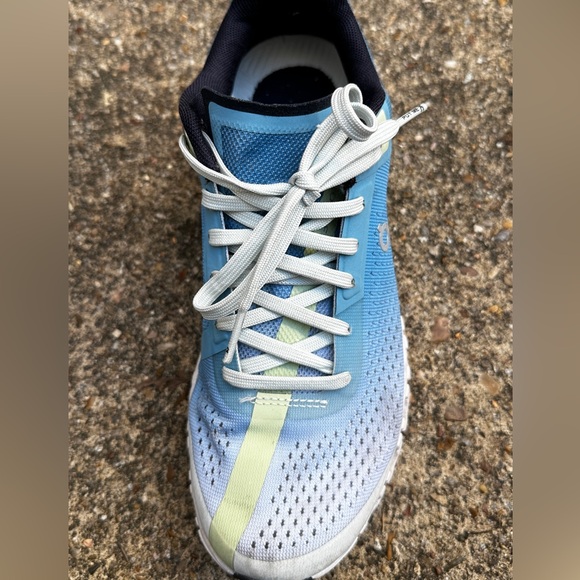 On Running Cloudflow 3 Niagara Meadow Size 6 Tennis Shoes - Picture 5 of 9